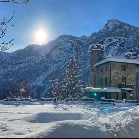 Il Castello Nel Bosco, Appartamento Torrente Champorcher Exterior foto